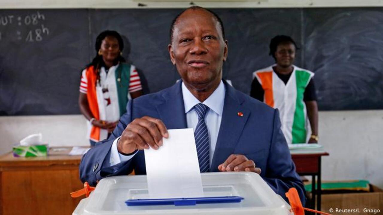 Ouattara Côte d'Ivoire en quête d'un 3e mandat lors d'un scrutin émaillé d'incidents