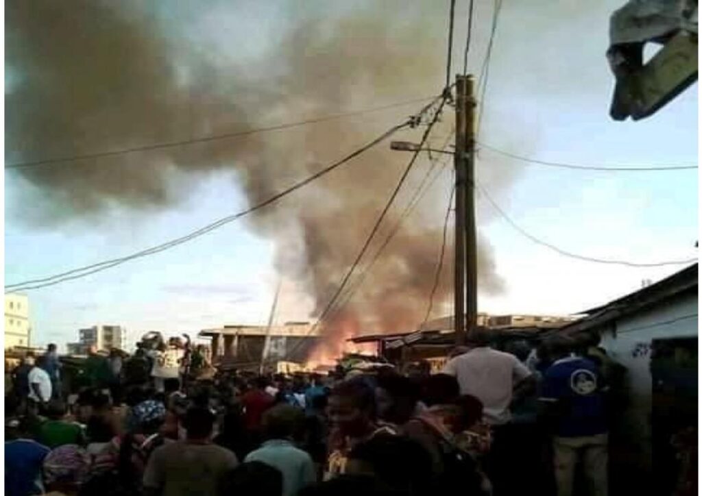 Incendie au marché Dakar